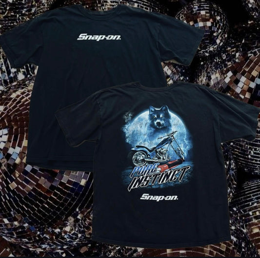 2000’s Y2K Snap On Wolf Tee