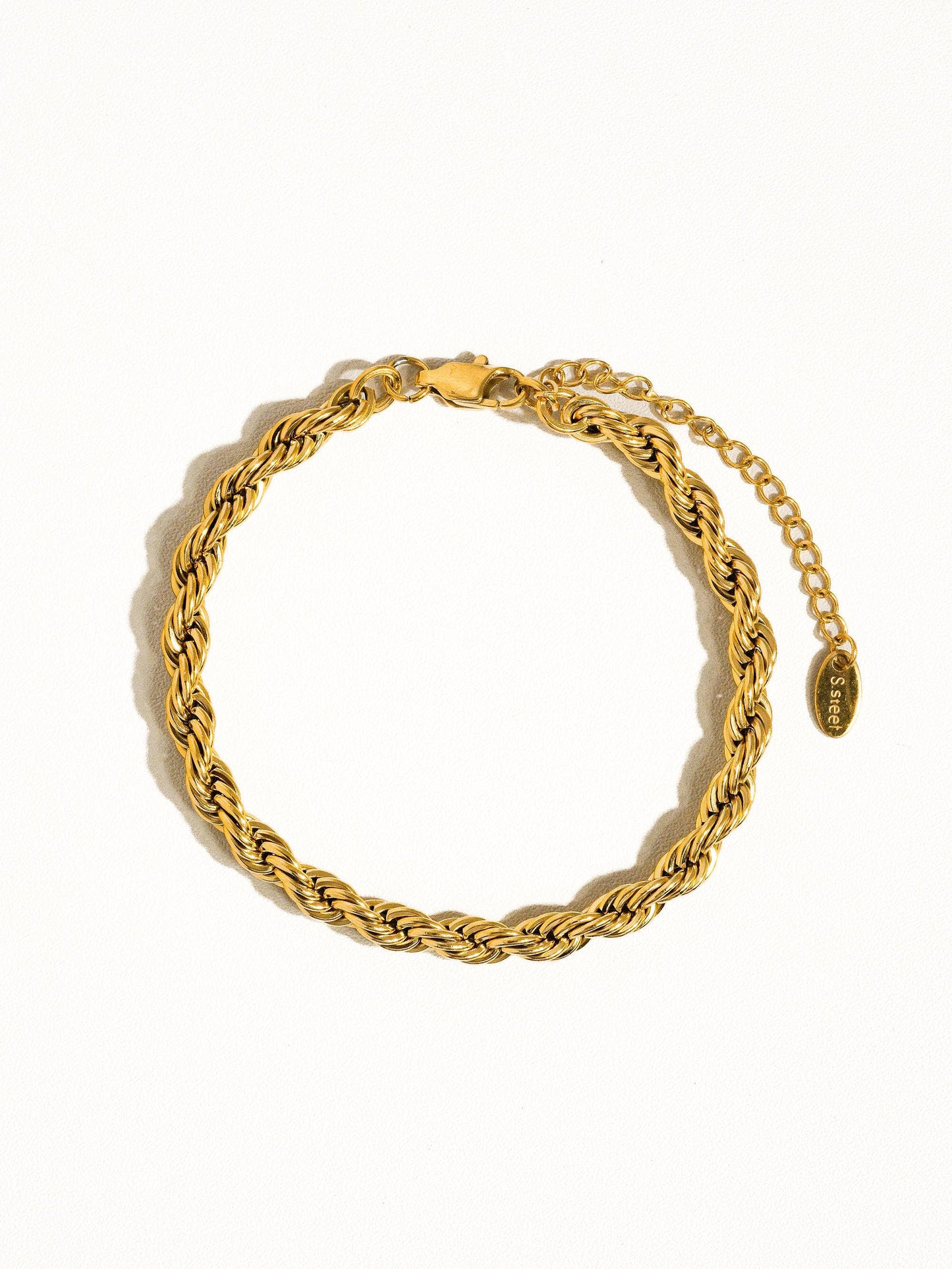 Sadie 18K Gold Non-Tarnish Braided Bracelet